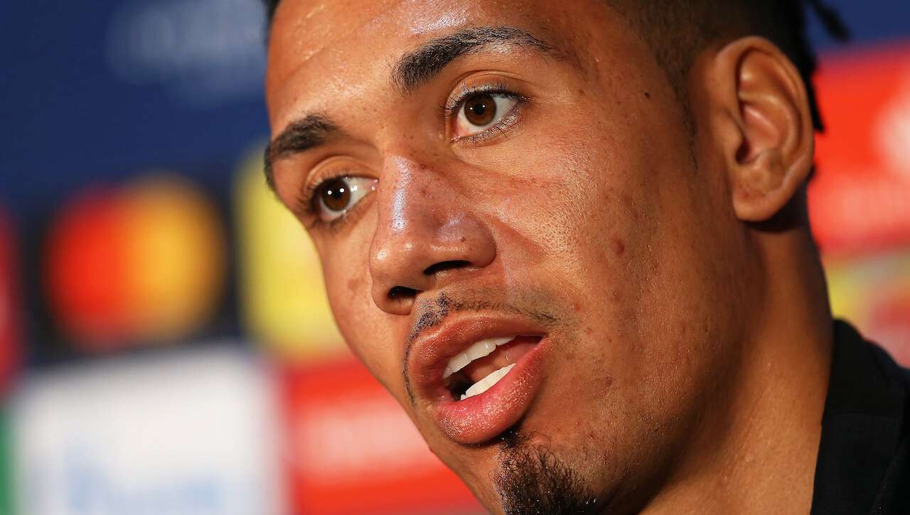 Futbolistas boicotean las redes sociales para luchar contra el racismo