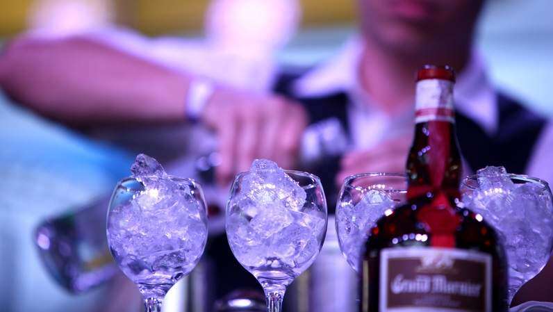 Policía busca a ‘bartender’ que mató a otro ‘bartender’