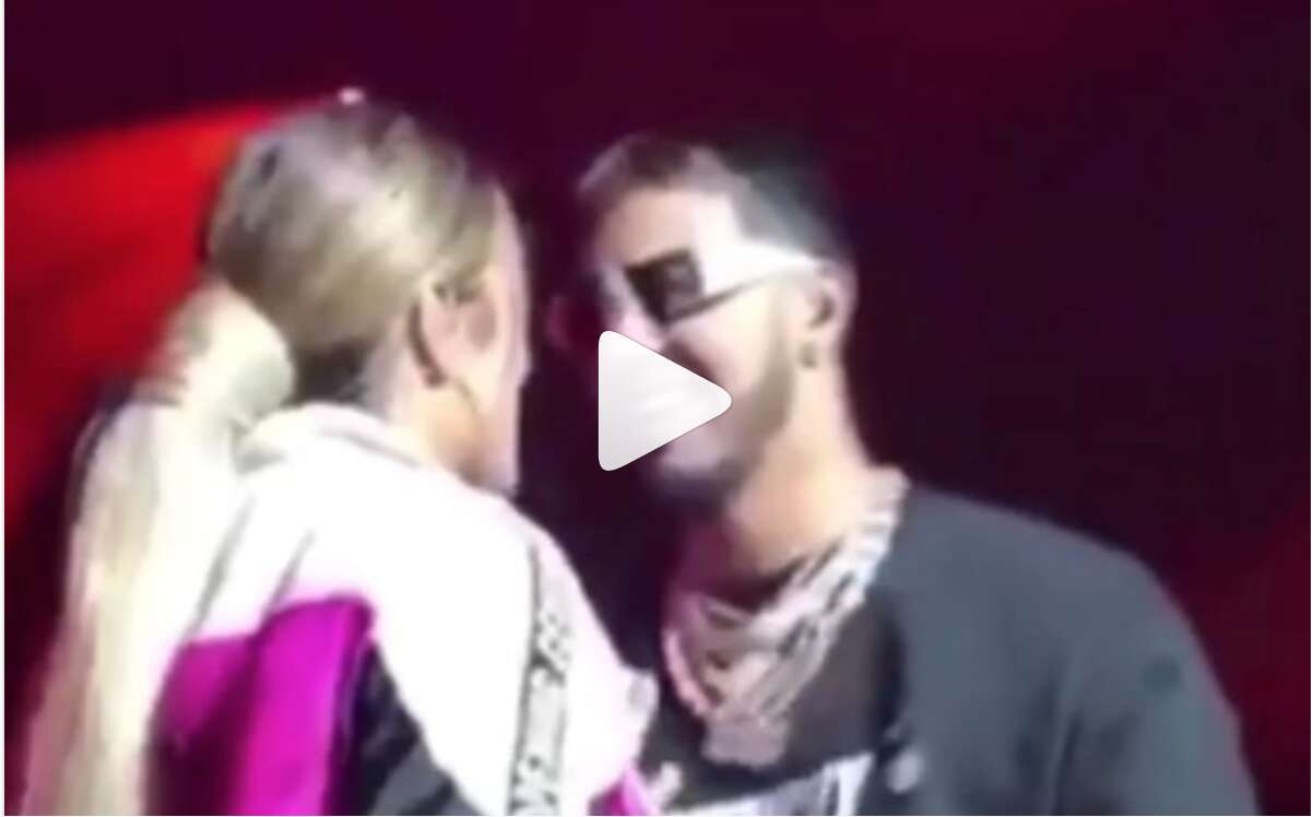 Se comprometen Karol G y Anuel AA