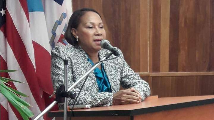 La migración femenina comienza a superar la masculina