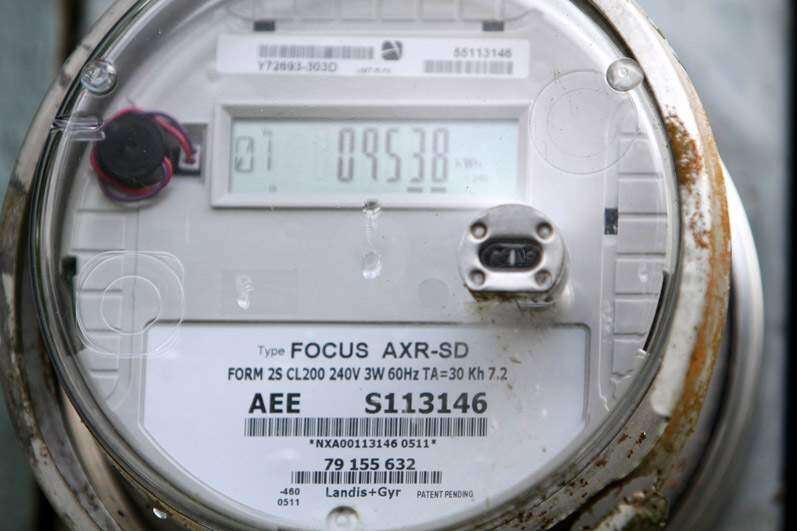 Alertan sobre avisos fraudulentos para verificar contador de AEE