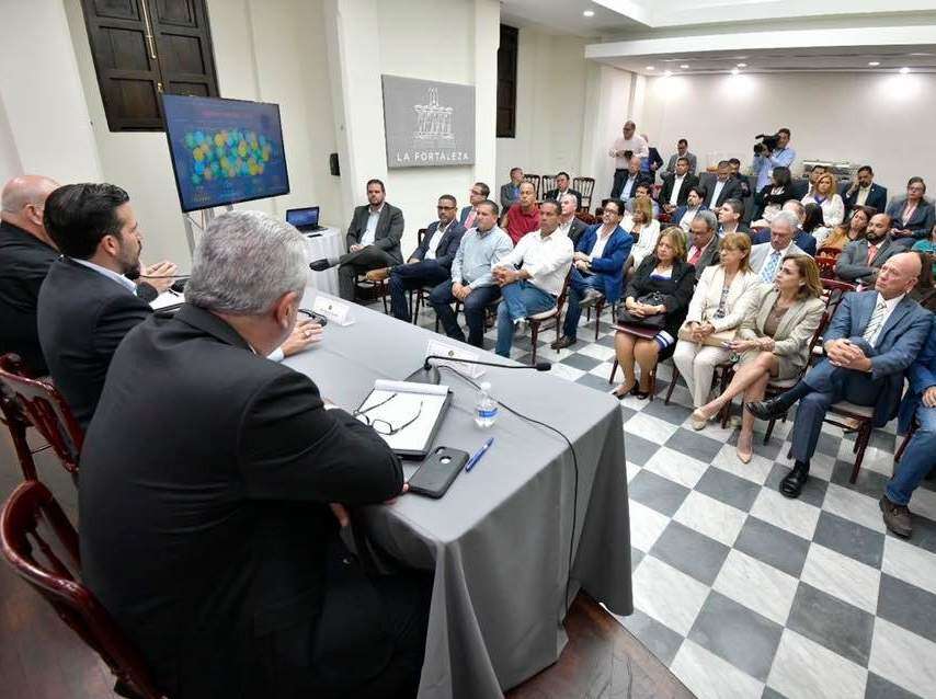 Rosselló pide a los demás senadores que hagan como Romero