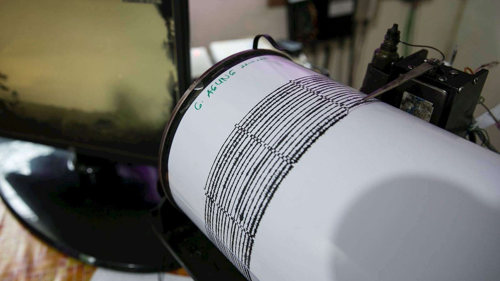 Heridos y daños a estructuras por sismo en Centroamérica
