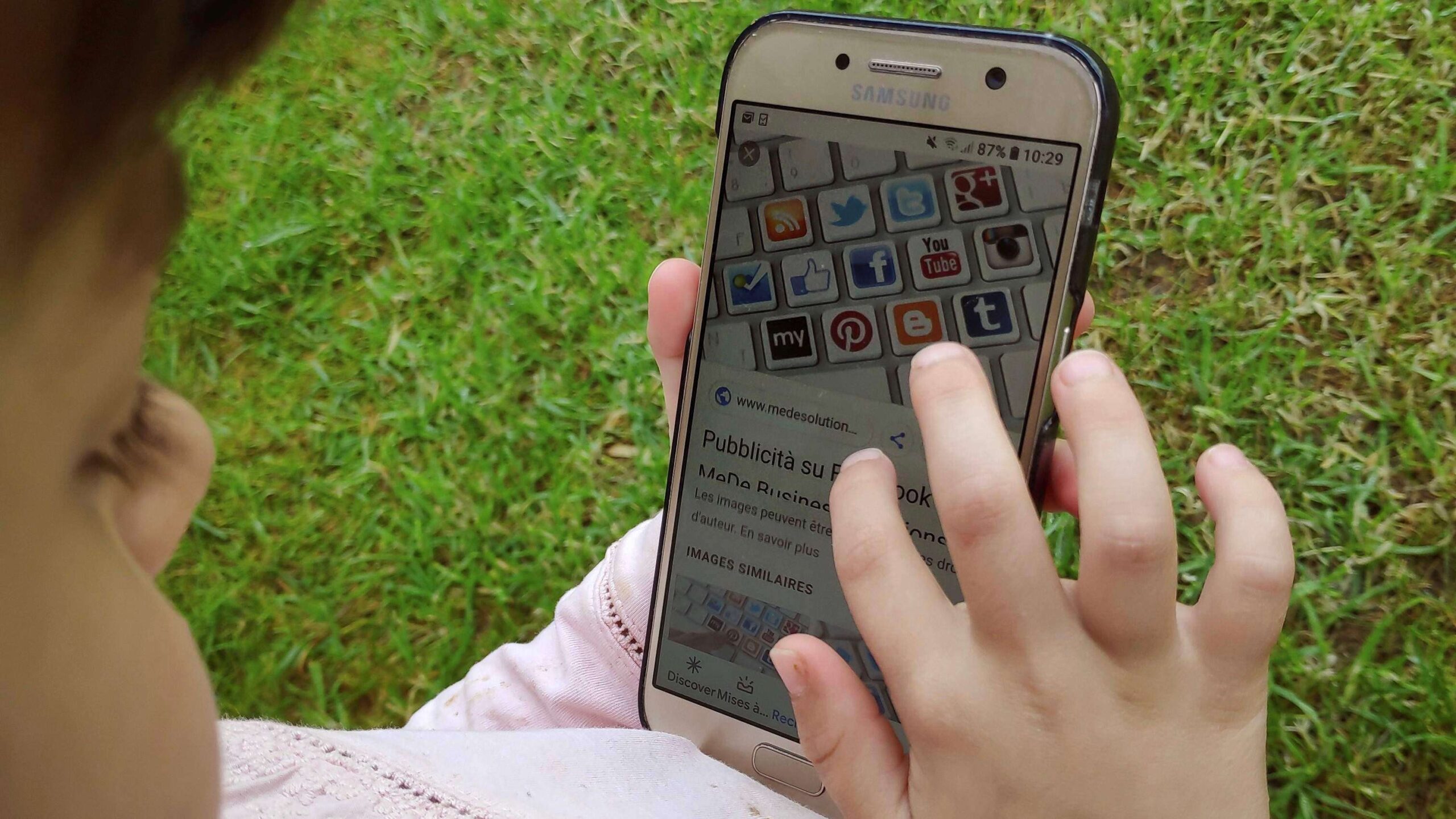 Niños y ancianos también son víctimas de los ‘fake news’