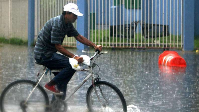Advertencia de inundaciones para 12 municipios