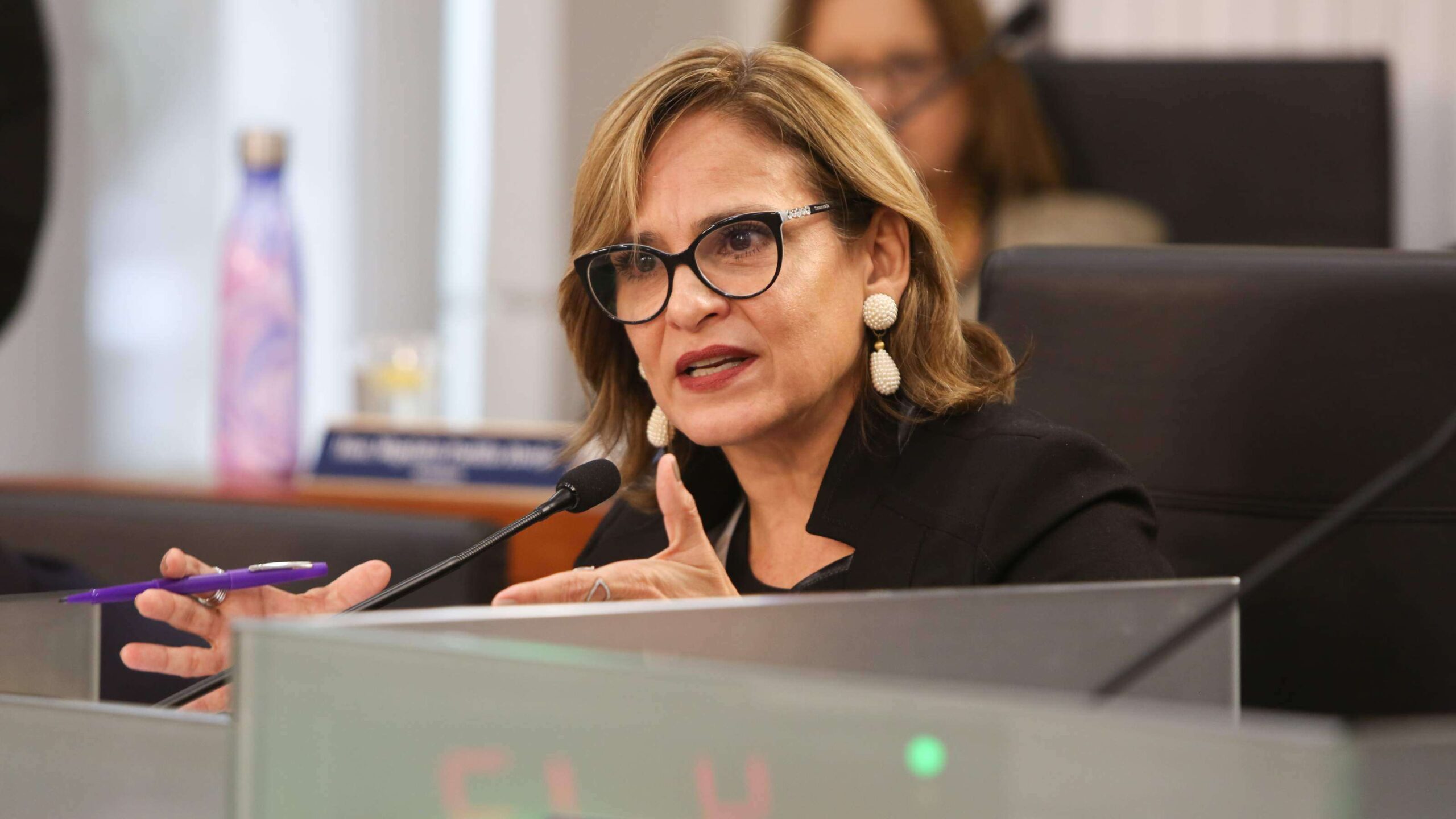 Senadora refiere a Justicia caso de acoso sexual en UPR