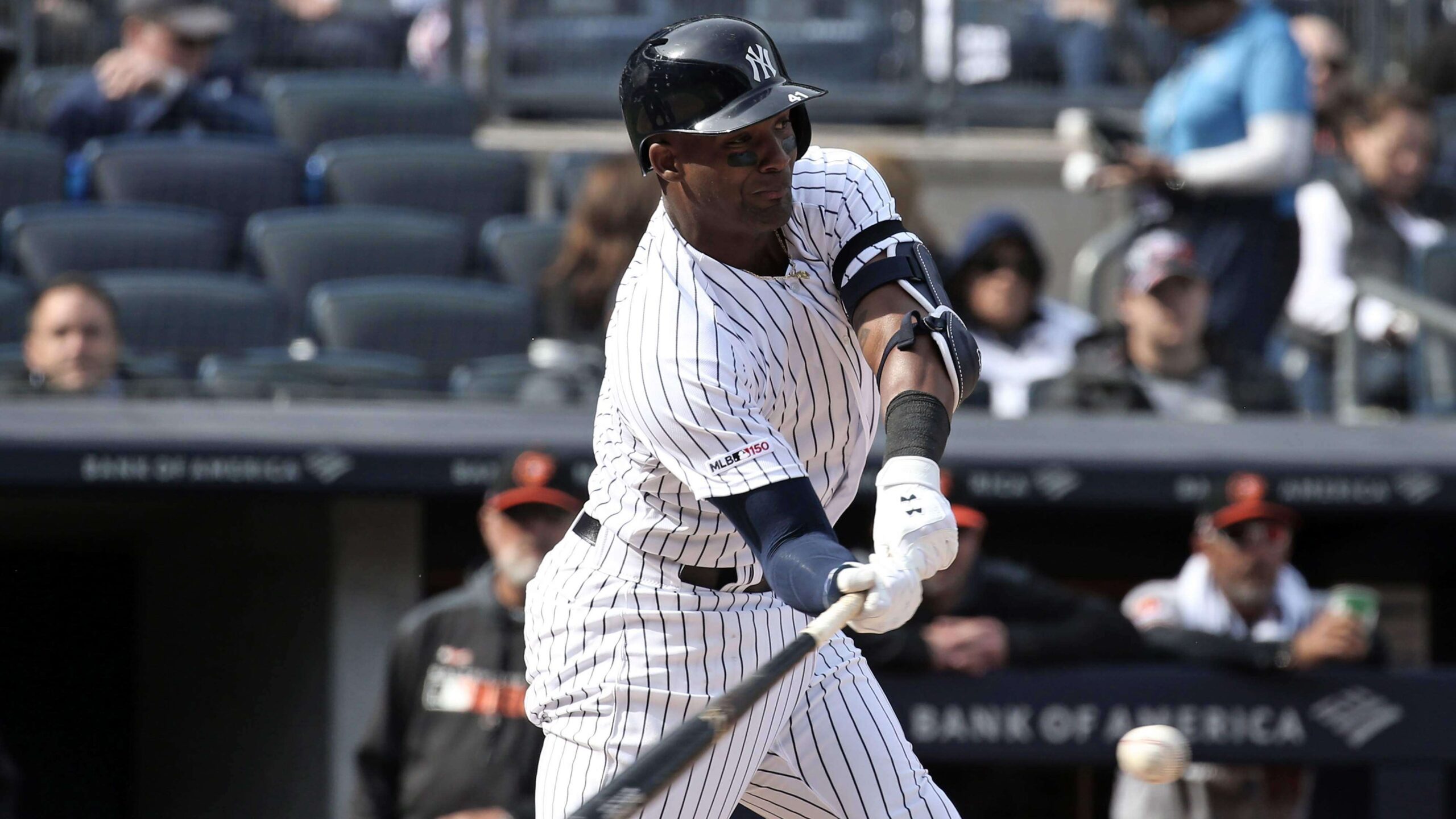 Yankees asumen el liderato en el Este