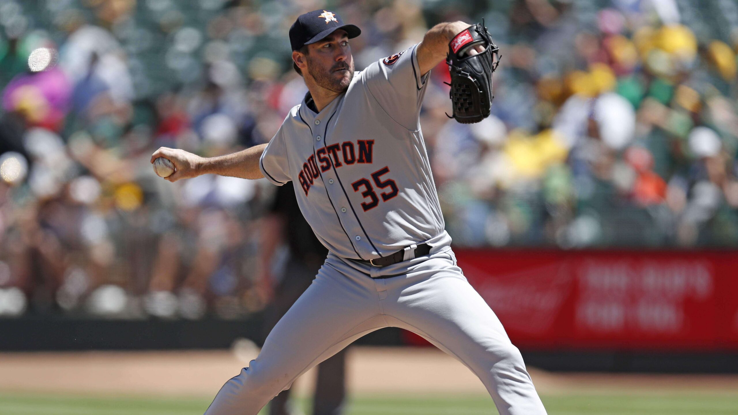 Verlander extiende la racha ganadora de los Astros