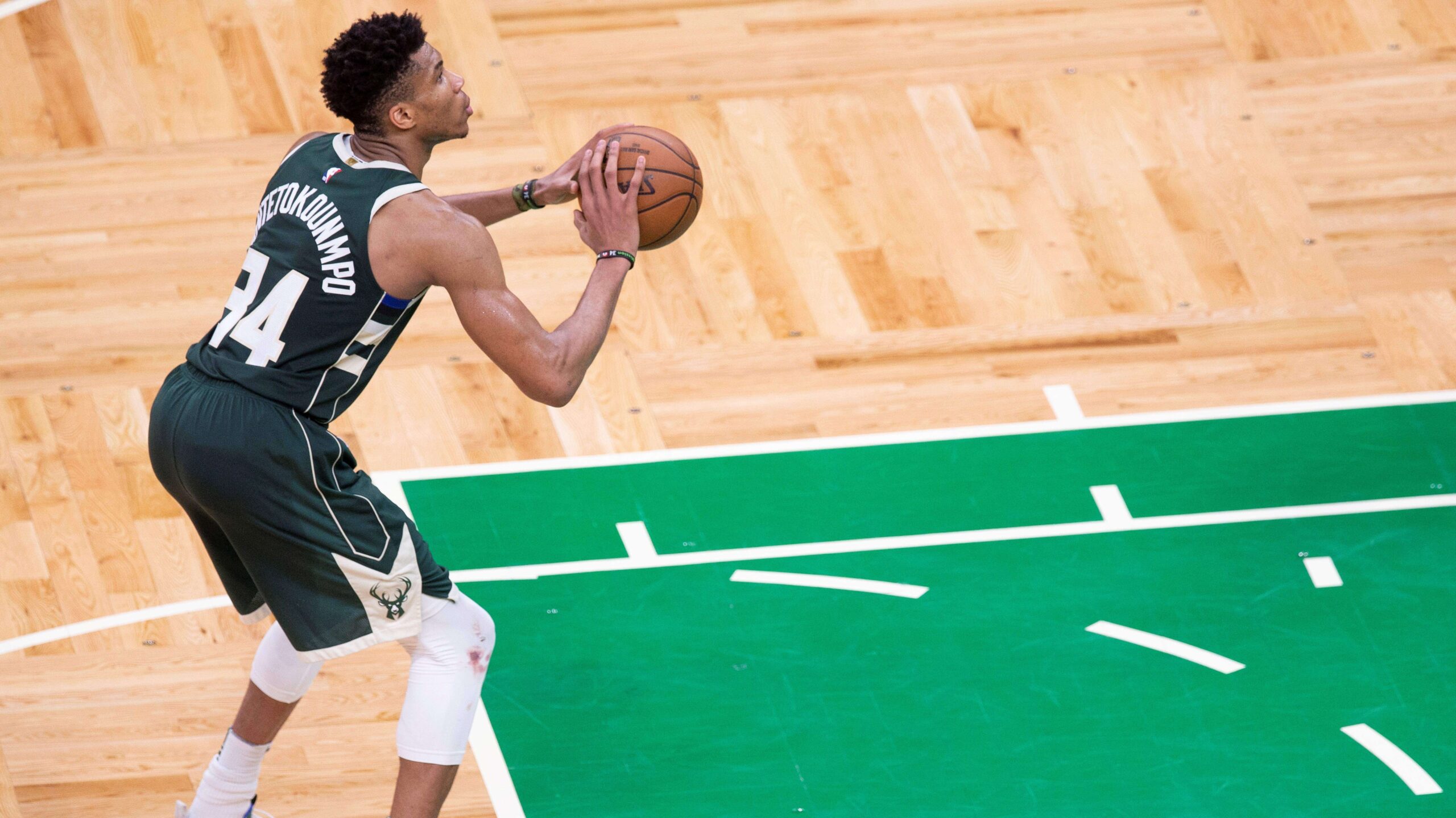 Victorias para Milwaukee y Portland en la NBA