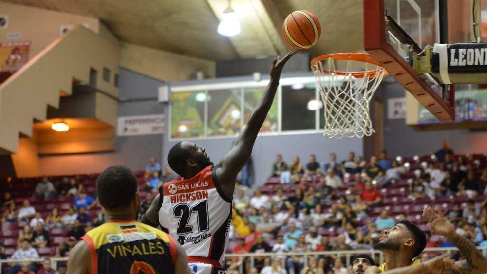 Leones superan a los Brujos