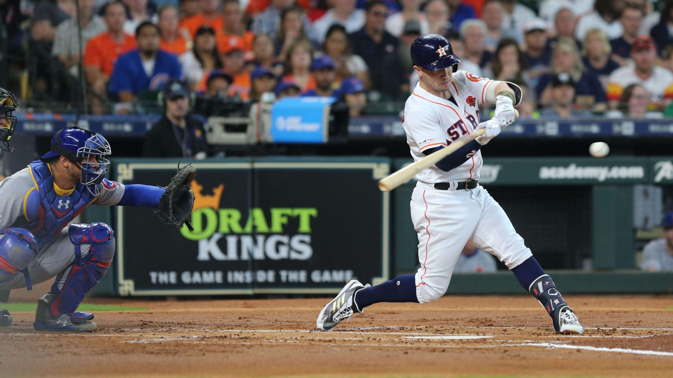 Bregman asume el liderato de jonrones