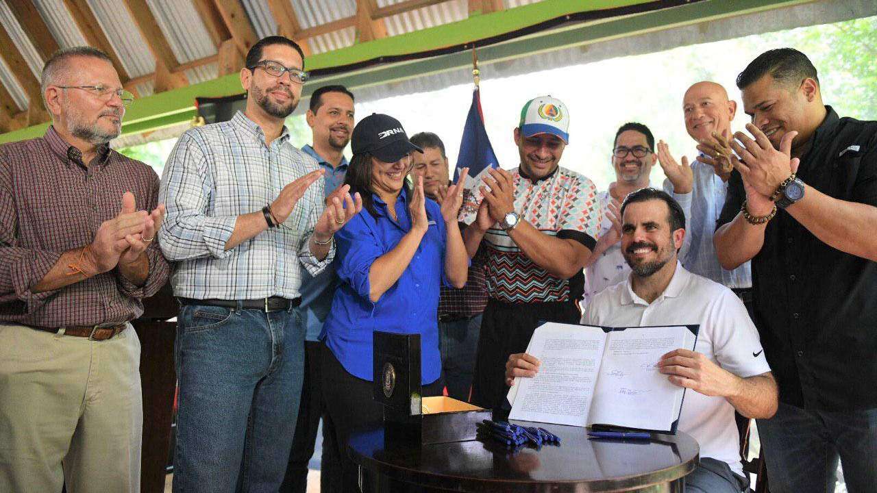Nueva ley facilita el cambio a energía renovable