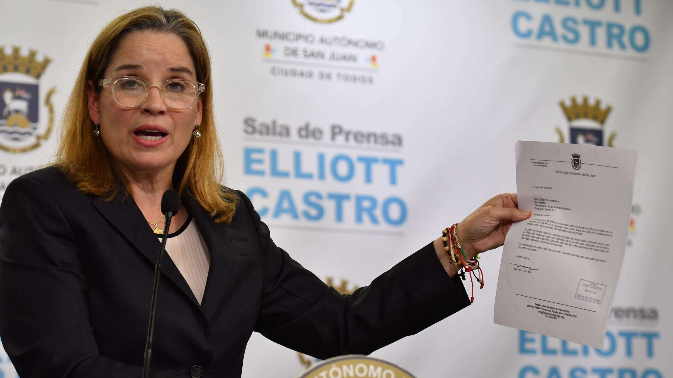 Carmen Yulín se lava las manos sin resolver plaga de cerdos