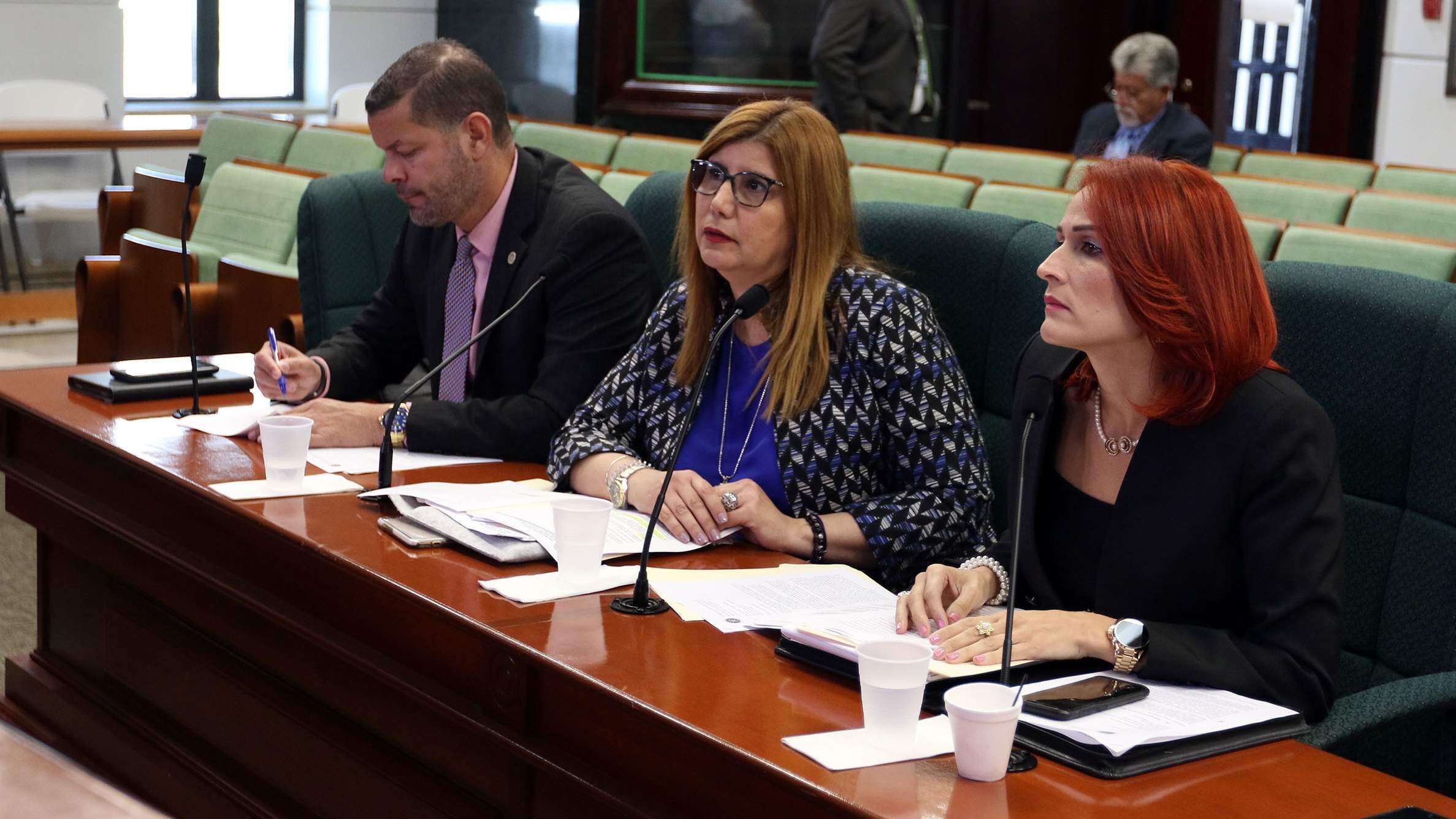 Muchos conductores no renuevan licencia por no pagar multas