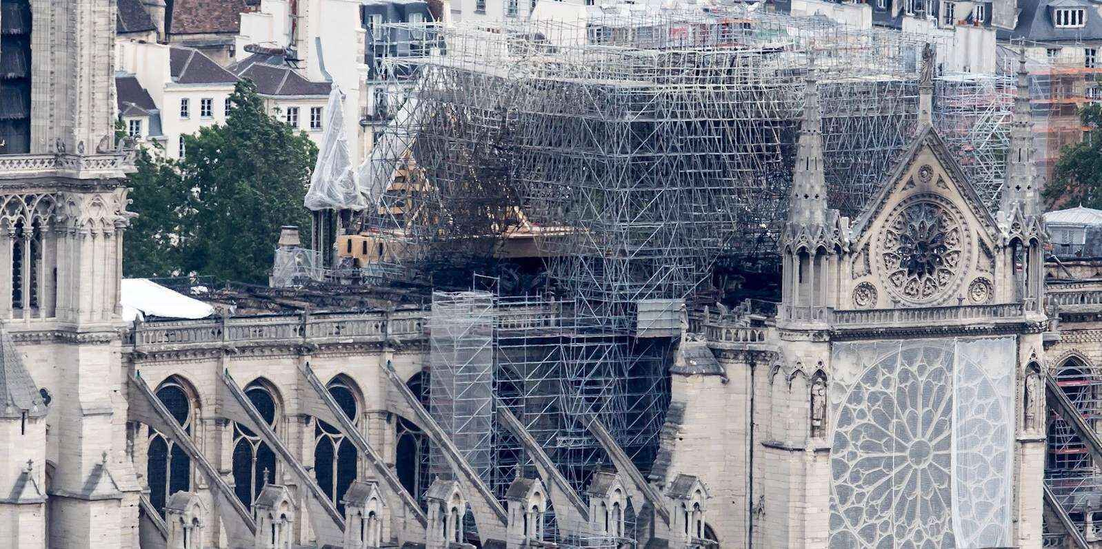Un mes después, ¿cuánto dinero ha llegado para Notre Dame?