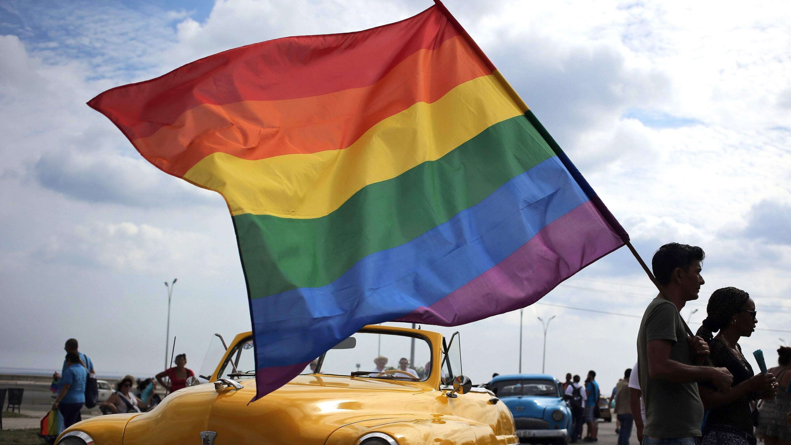 Cuba ofrece hotel a comunidad LGBT tras cancelar desfile anual