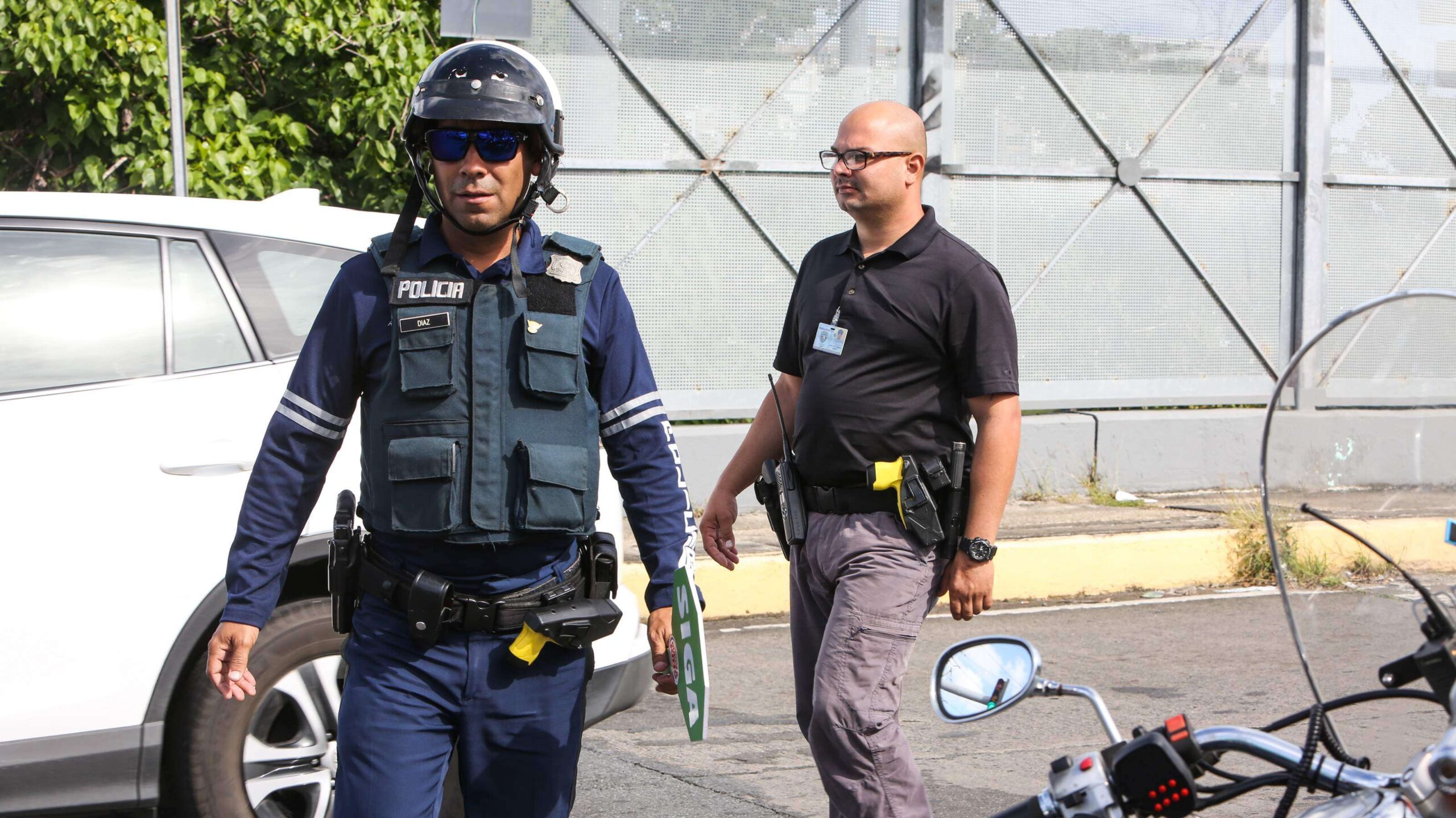 Se incendia carro en la PR 52