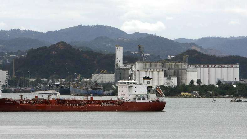 Trump no aprobaría un relevo de la Ley Jones para el gas natural