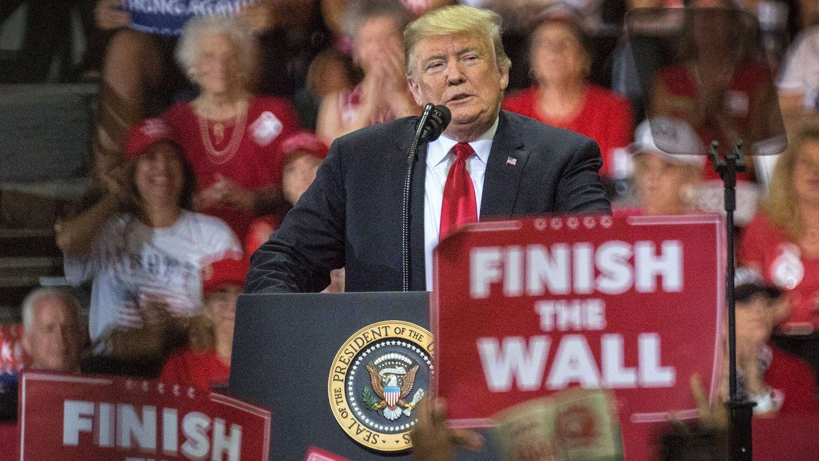 Protesta de boricuas en el relanzamiento electoral de Trump