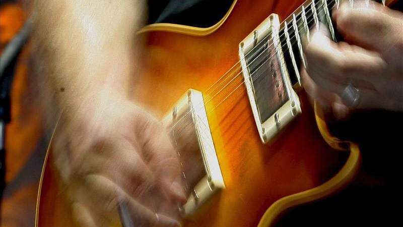 Cáncer de garganta provoca cancelación de gira de grupo de rock