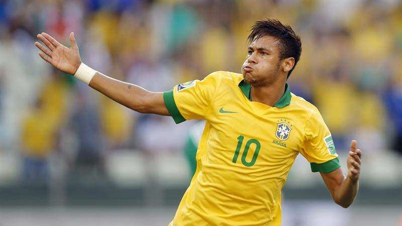 Neymar asiste a su cita con la Justicia