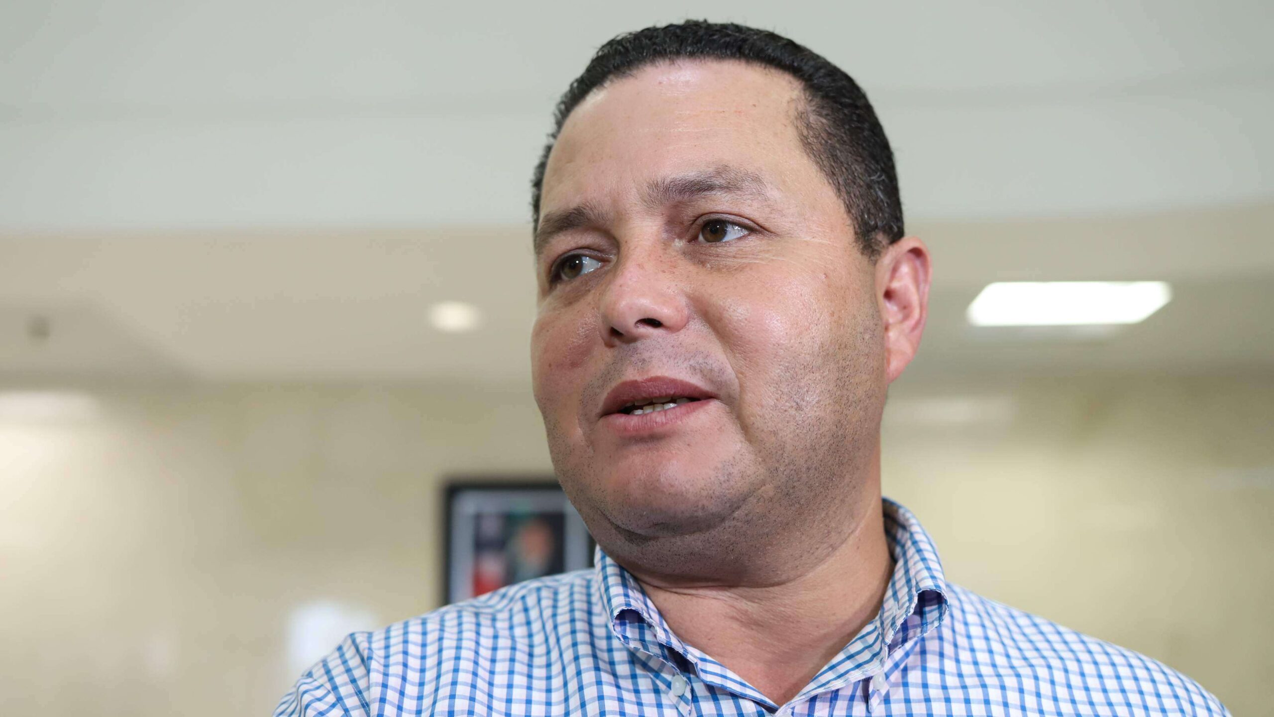 IRS entrevista a empleado del municipio de Guaynabo