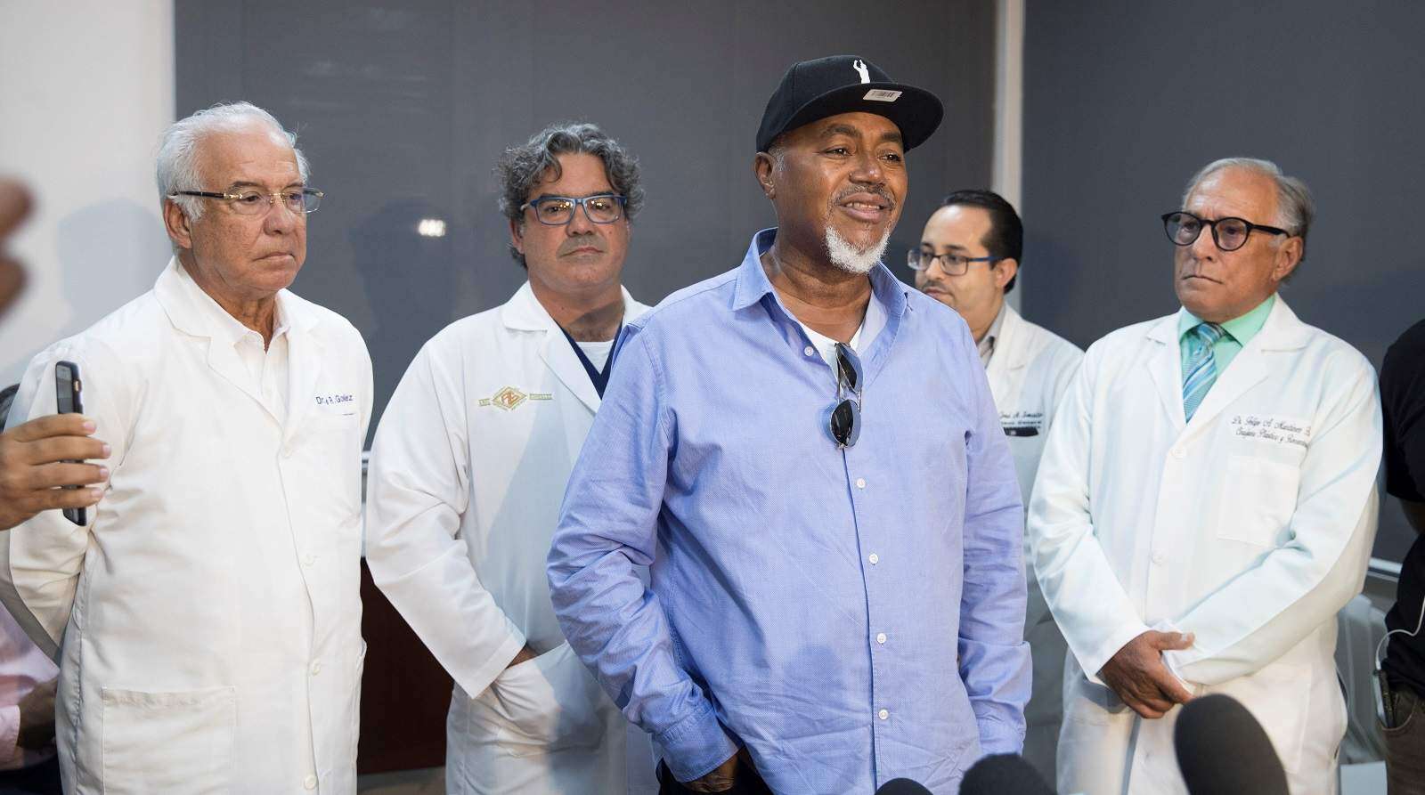 ‘Big Papi’ ya sonríe después de sus operaciones