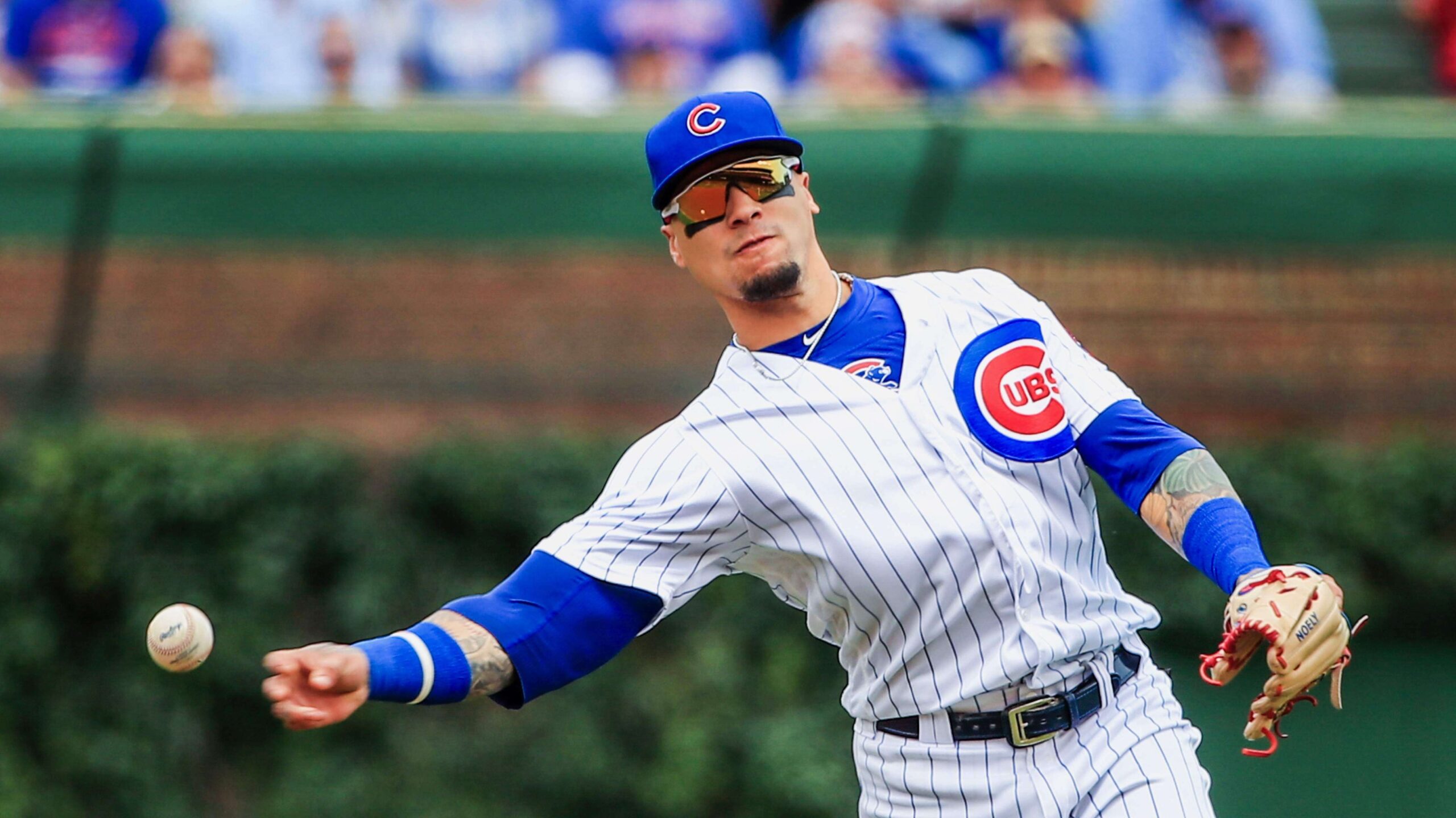 Javy Báez sigue sacándola del parque, esta vez con grand slam