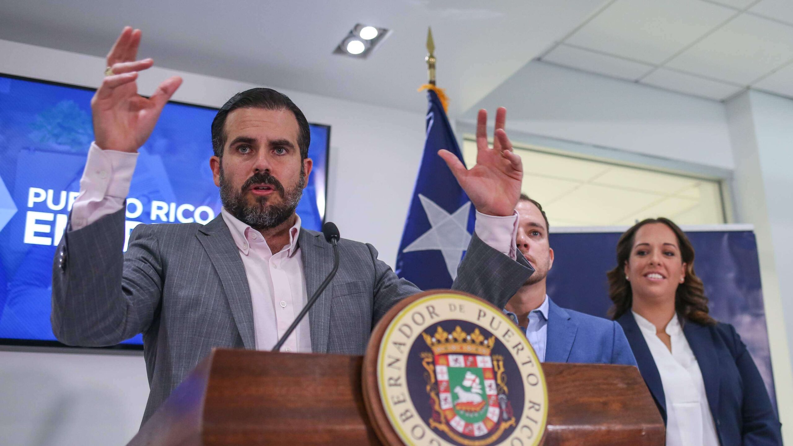 Rosselló recomienda nuevo director para sistema de Retiro de Maestros
