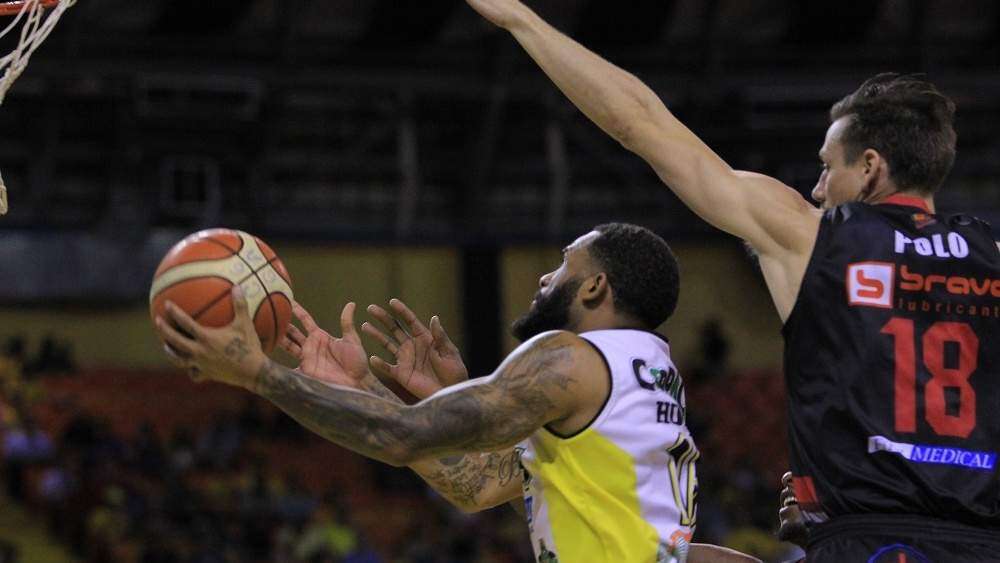 Arecibo obliga a un séptimo juego