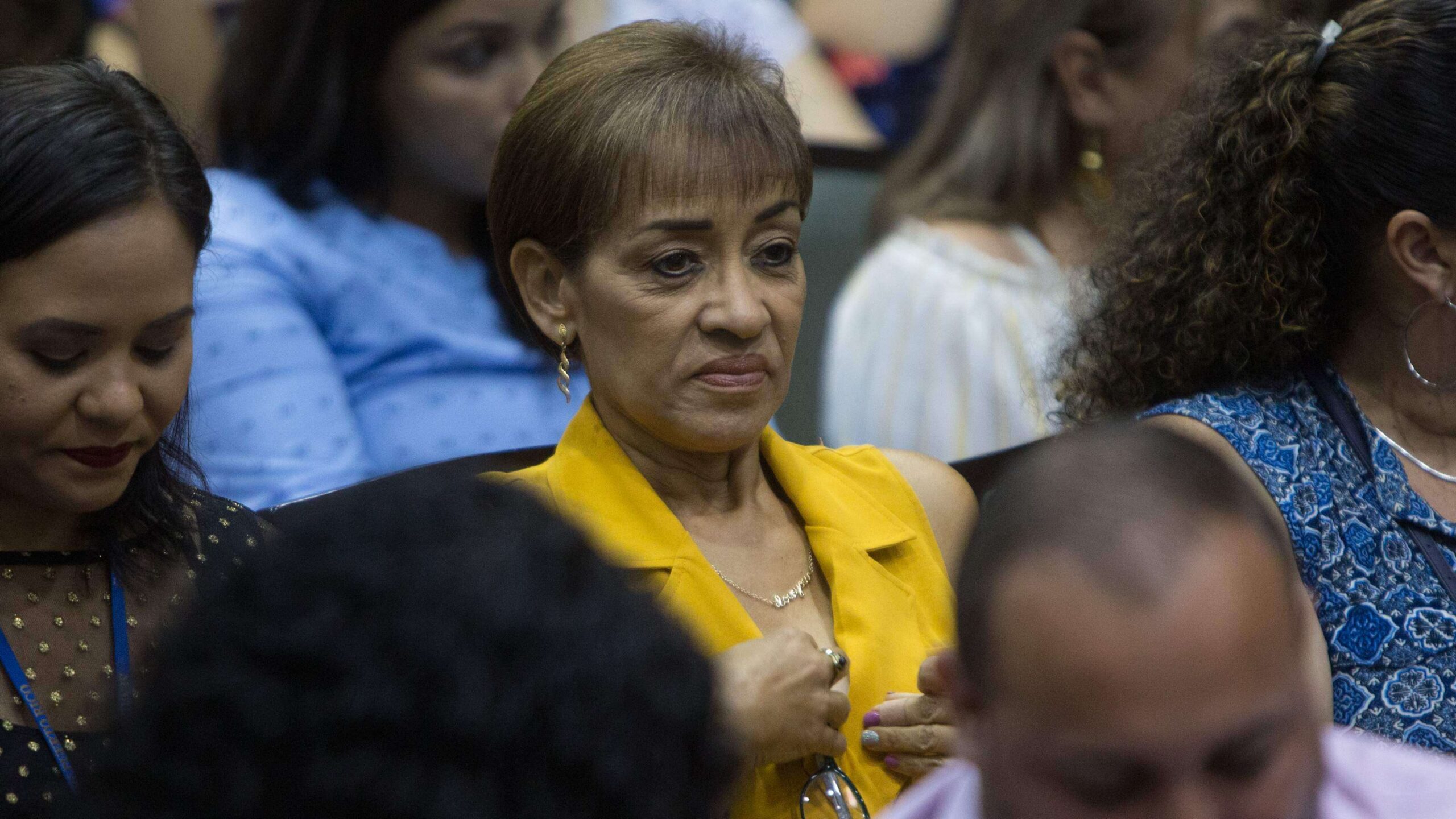 Informe de CEE cuestiona a otra colaboradora de Rivera Schatz