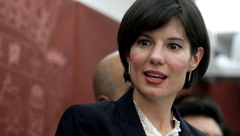 ​El proceso de transición tras el anuncio de renuncia