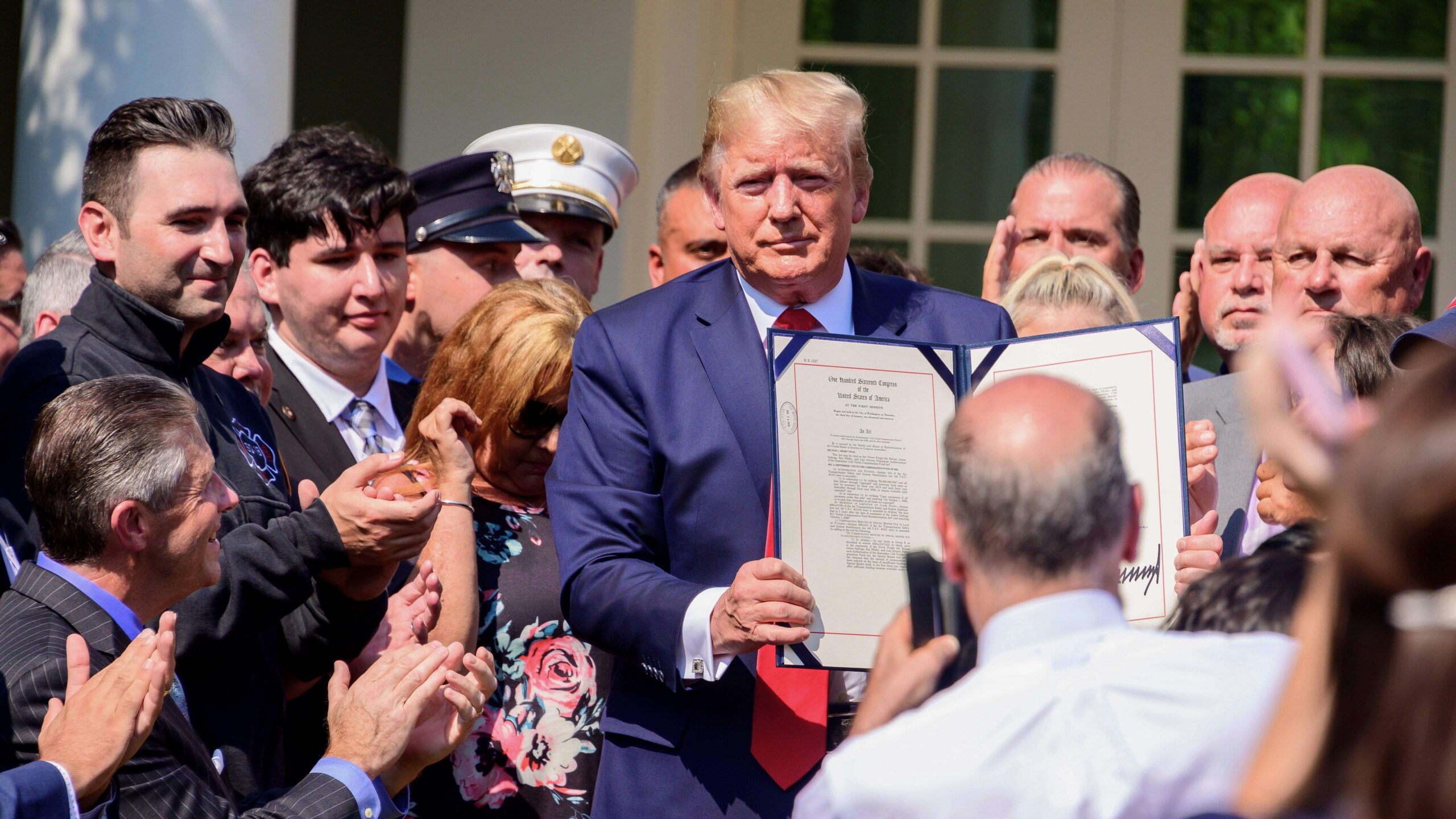 Aseguran fondos indefinidos para tratamientos médicos de héroes del 9/11