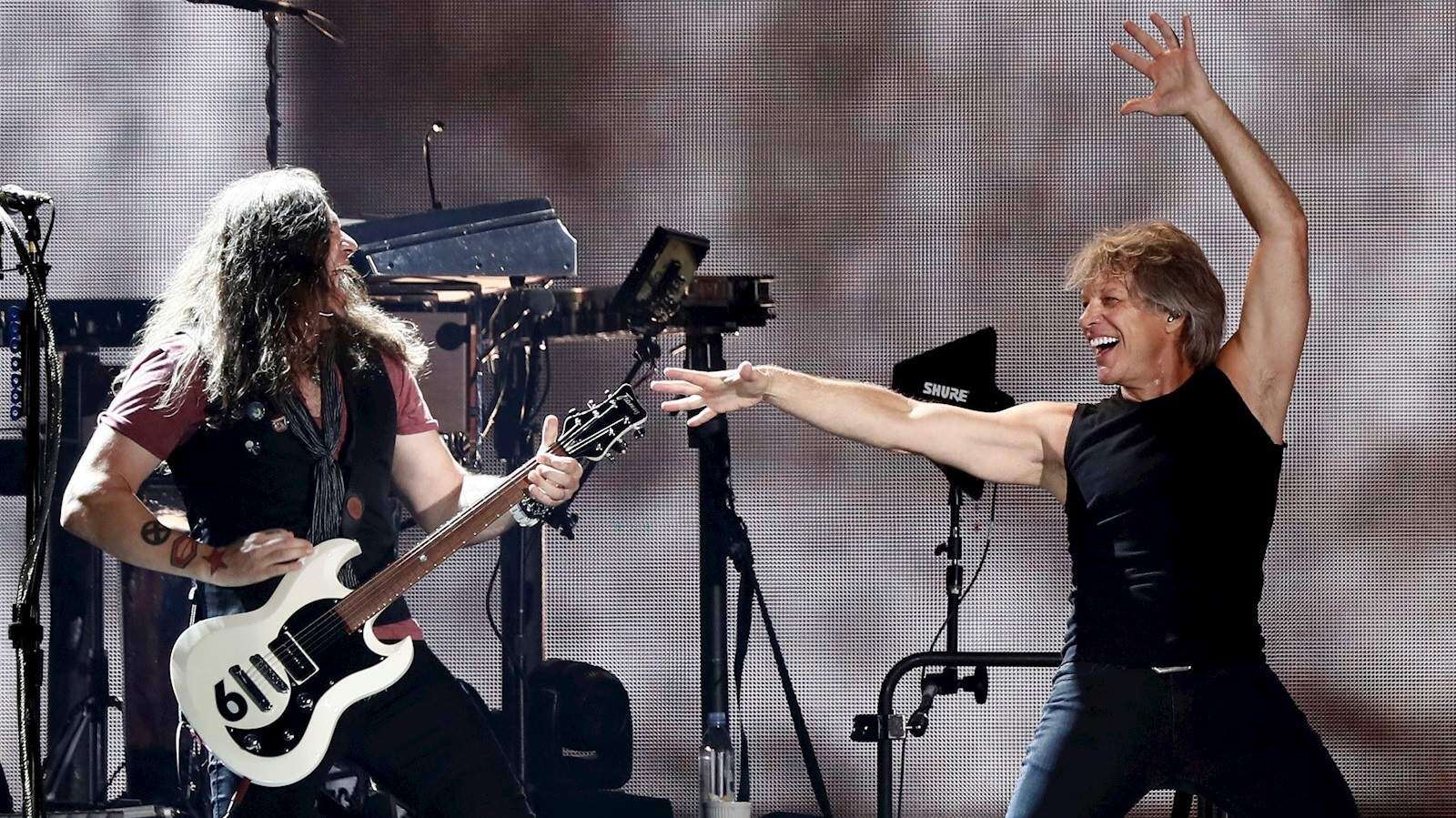 El ‘nuevo y rejuvenecido’ Bon Jovi sigue electrificando multitudes