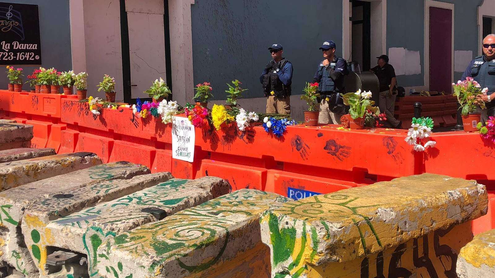 La calma se va agotando en Fortaleza mientras Rosselló sigue escondido