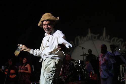 Música, teatro y poesía en la Barandilla contra Rosselló