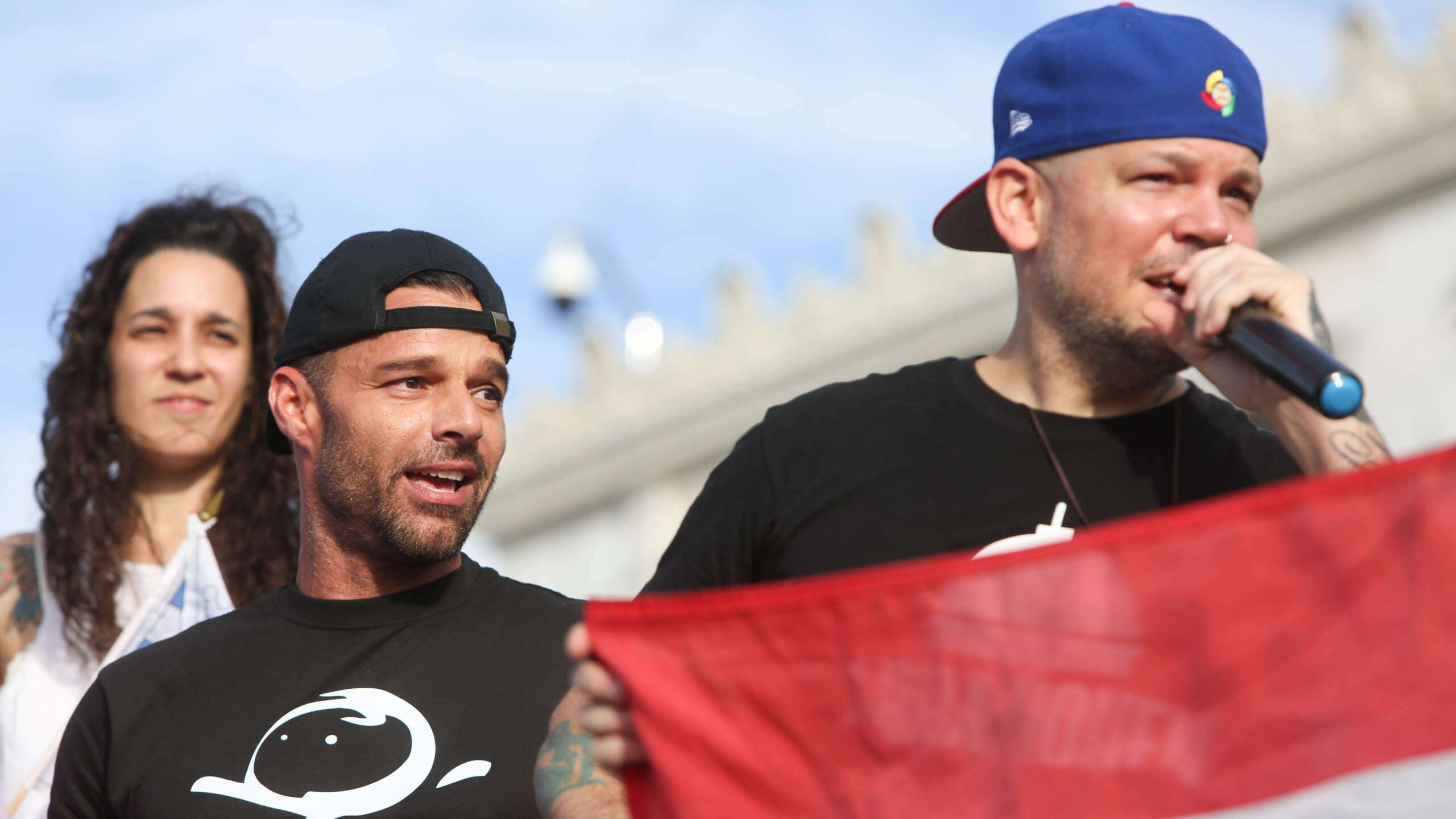 Artistas reaccionan a anuncio de Rosselló: ‘Nadie quiere que te quedes’