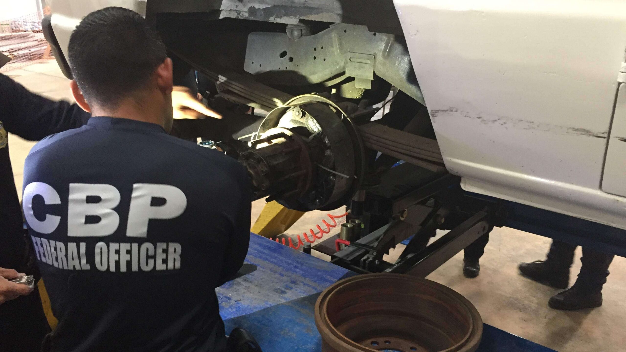 Incautan cocaína en guagua que llegó en ferry desde Santo Domingo