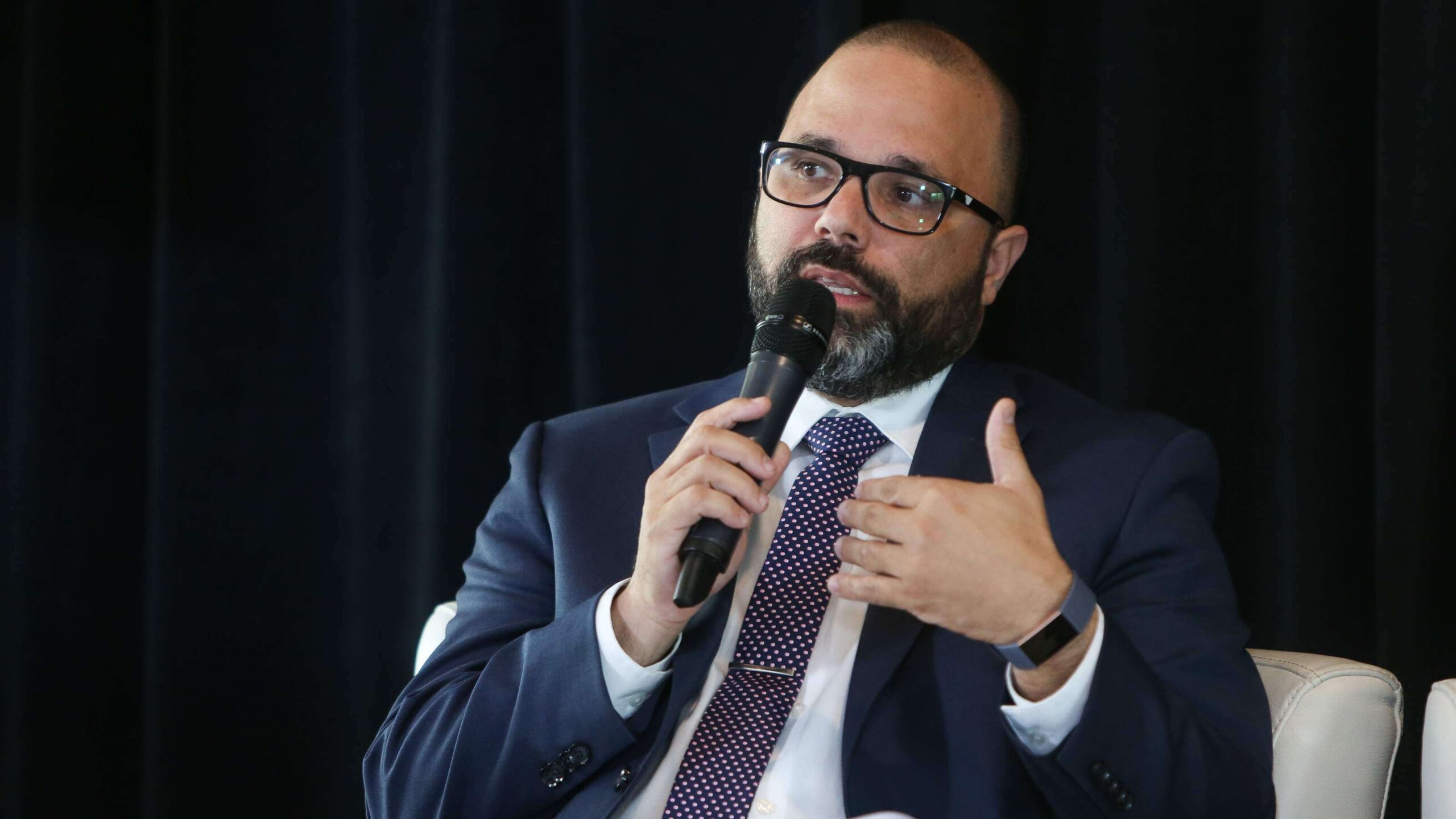 DDEC desembolsa fondos por incentivos de energía verde