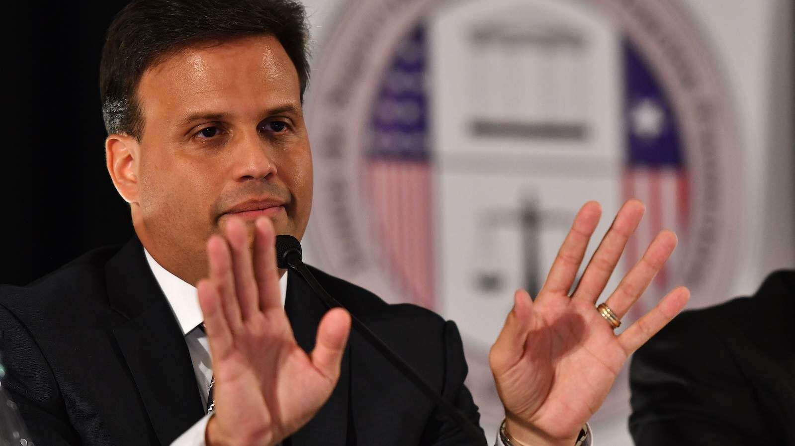 Elías Sánchez deja la firma Wolf Popper en medio del TelegramGate