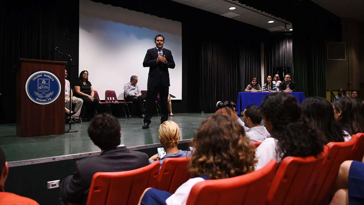 Maristas dan la espalda a Rosselló Nevares