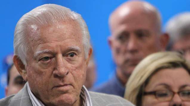 Romero Barceló tilda de arrogante a Rosselló pero ‘todavía’ no debe renunci