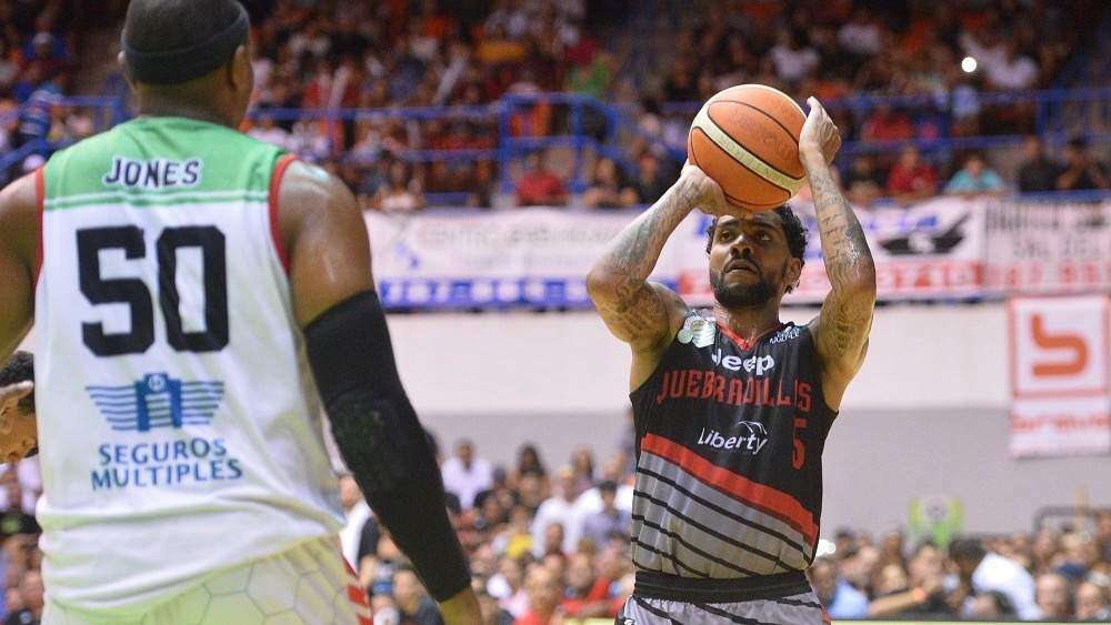 Santeros llegan a la final del BSN