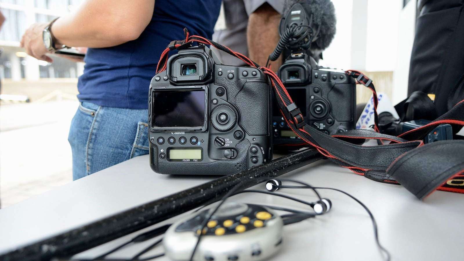 Asaltan a fotoperiodista y le roban dos cámaras