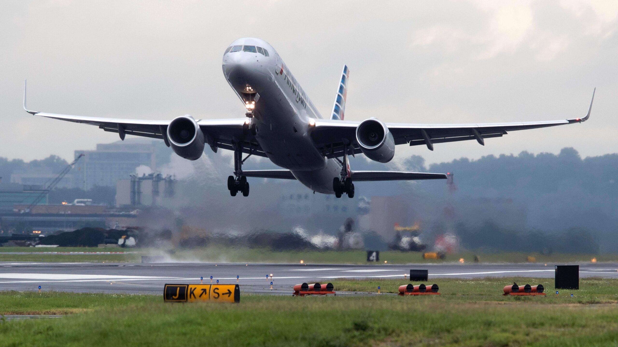 Estos son los vuelos cancelados por Dorian