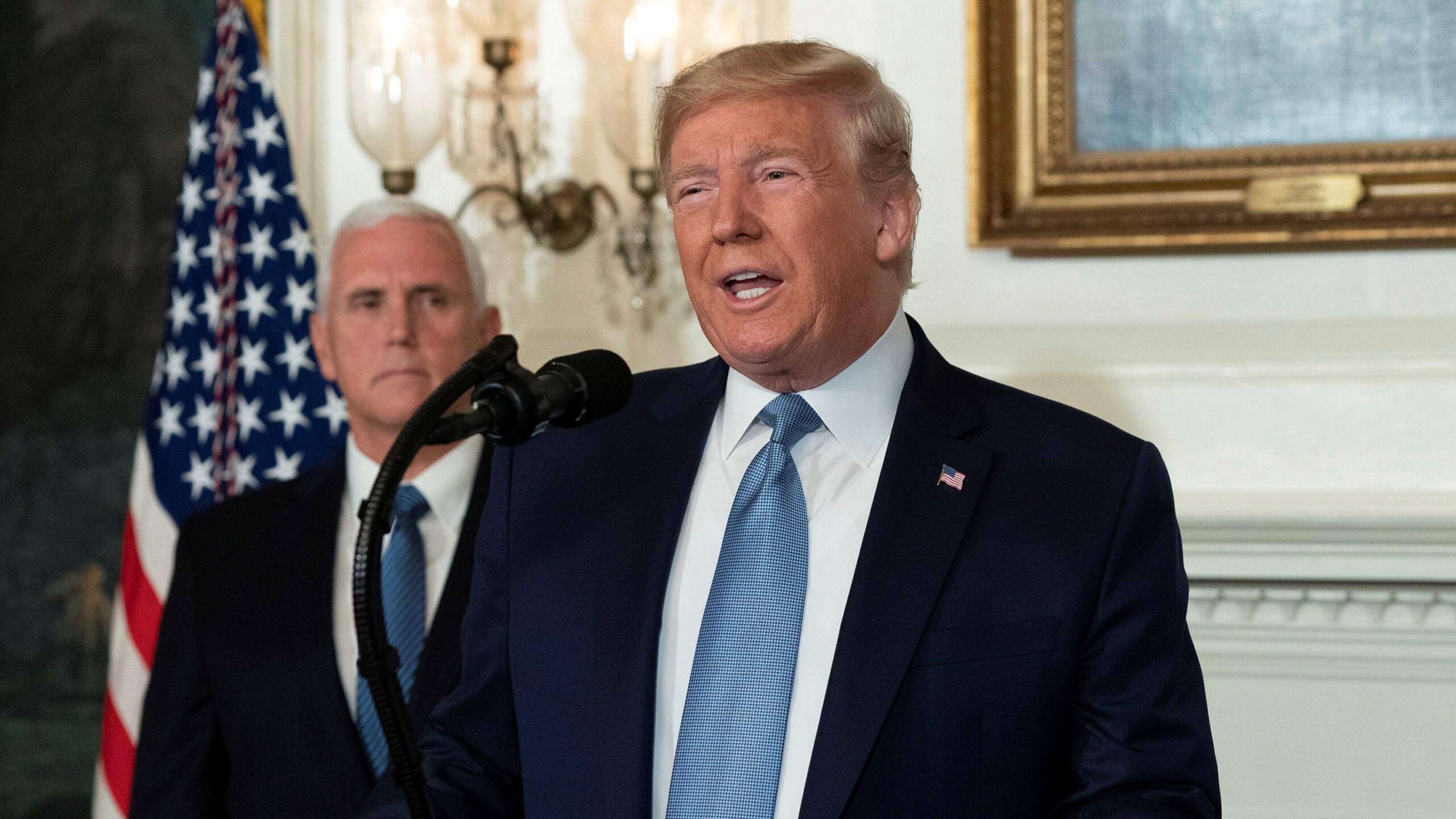 Trump condena el supremacismo blanco, varios tiroteos después