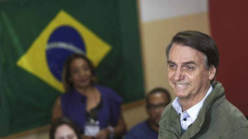 Bolsonaro encuentra un culpable para los incendios en la Amazonía
