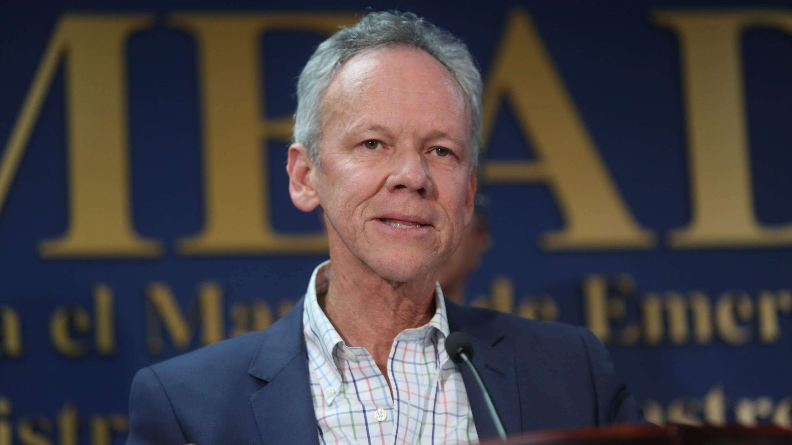 La AEE augura que en ‘3 o 4 días’ toda la isla tendrá luz