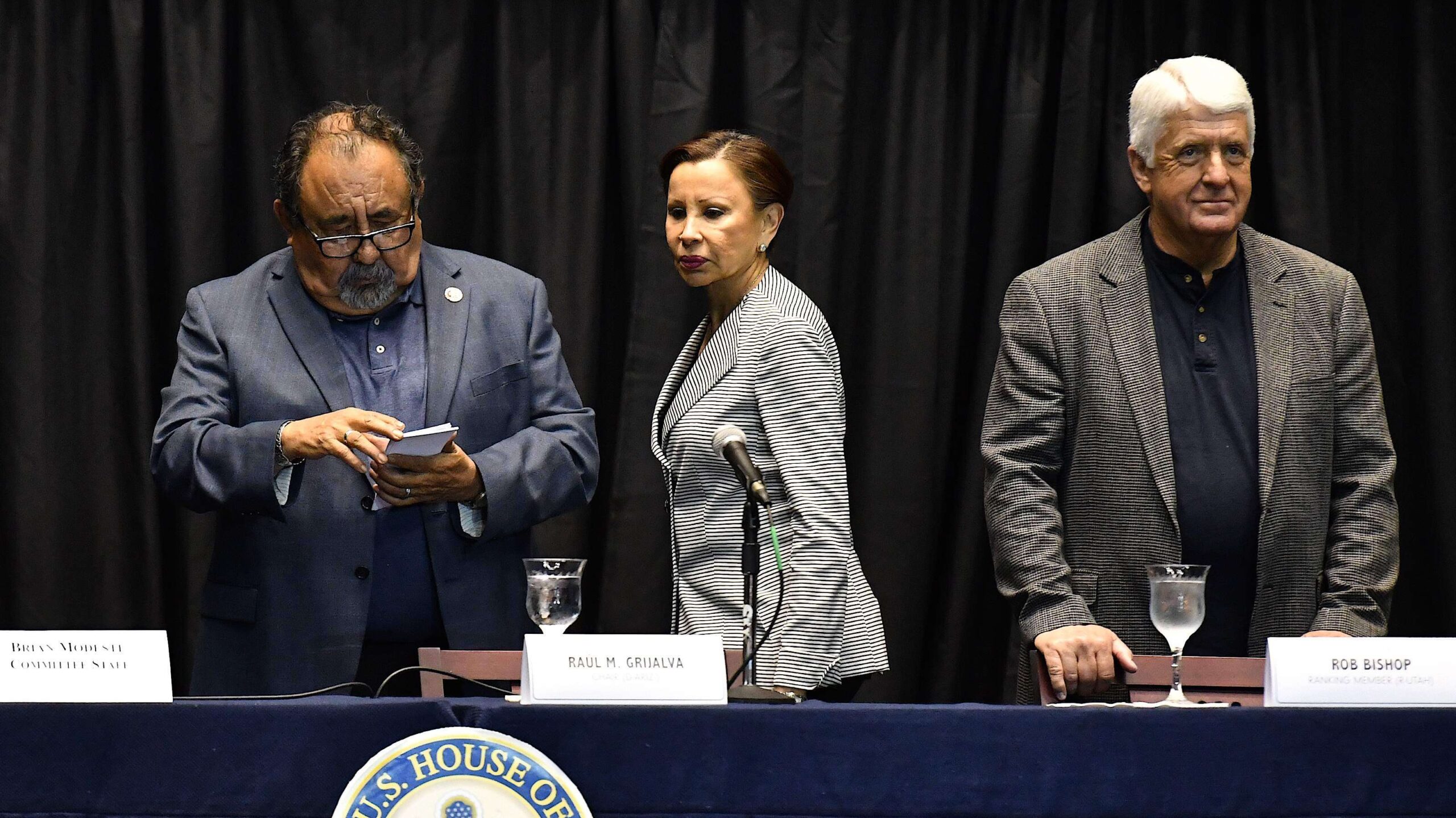 Congresistas piden cuentas a HUD sobre fondos para PR