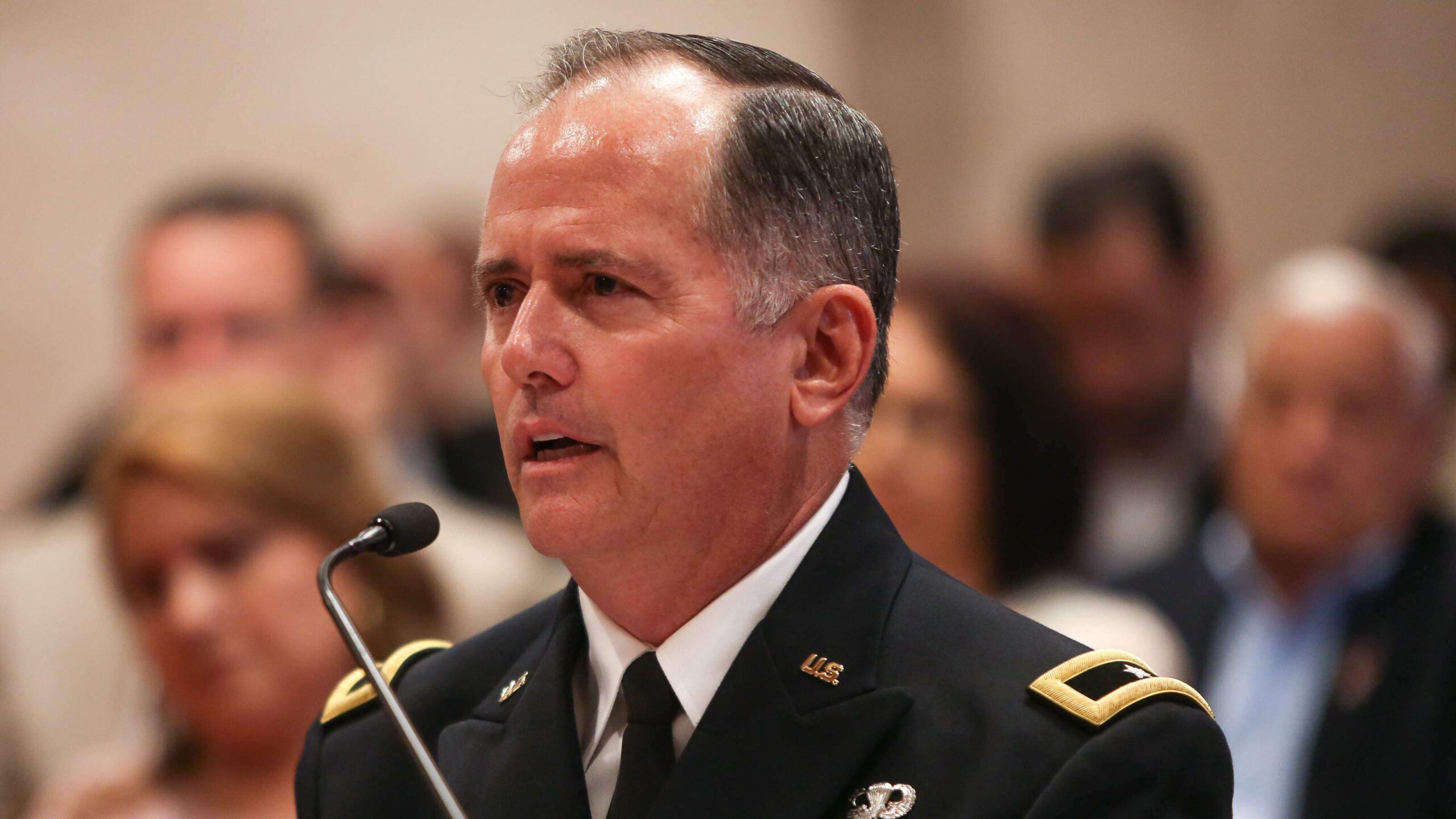 Promesa de Rosselló cumplida a último minuto al Ayudante General